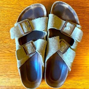 Used size 39 Birkenstock